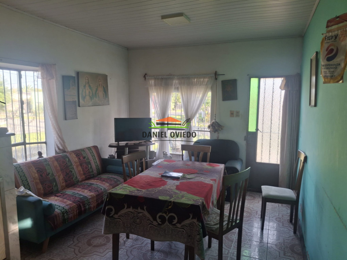 Casa ID.373/Casa-PH-en-esquina-en-venta-frente-a-Plaza-Saravia. - Casa PH en esquina en venta frente a Plaza Saravia.
