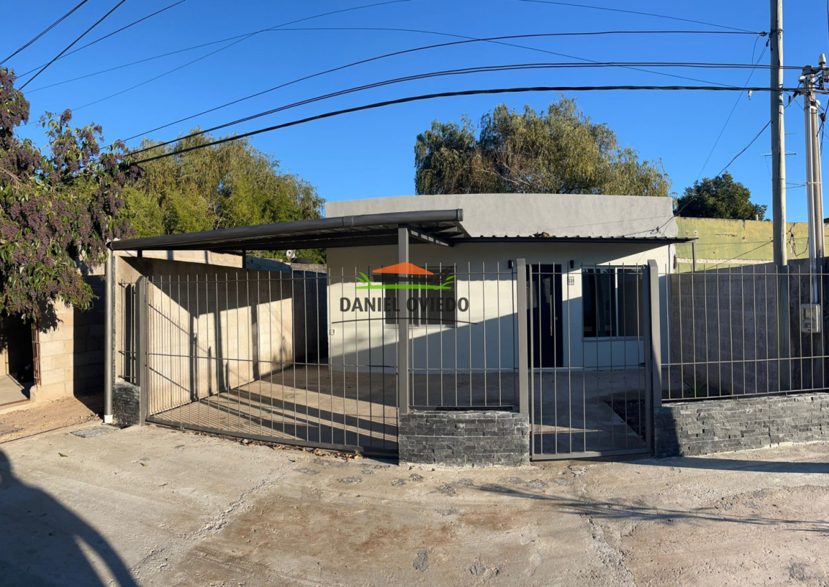 Casa ID.384/Casa-de-2-dormitorios-a-reciclada-a-nueva-en-venta-en-calle-Defensa. - Casa de 2 dormitorios a reciclada a nueva en venta en calle Defensa.