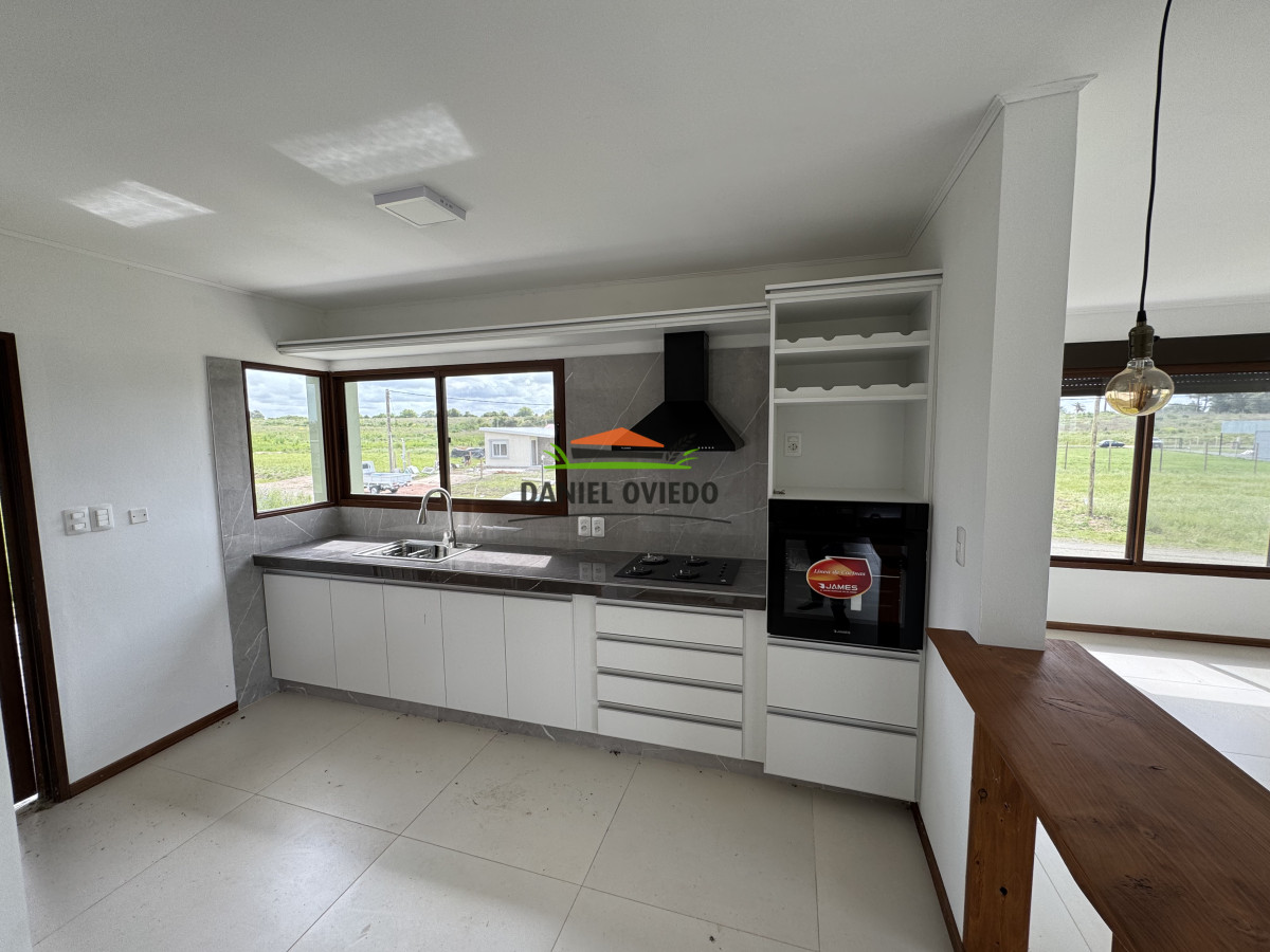 Casa ID.290/Estren - Estrená tu casa en Loma Verde: 3 dormitorios, suite y garage