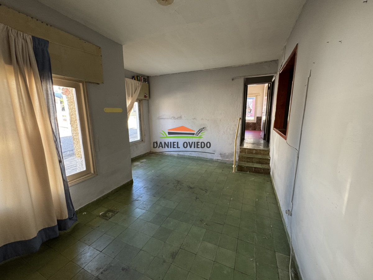 Casa ID.367/Casa-c - Casa céntrica en Nueva Helvecia, a 2 cuadras de la plaza