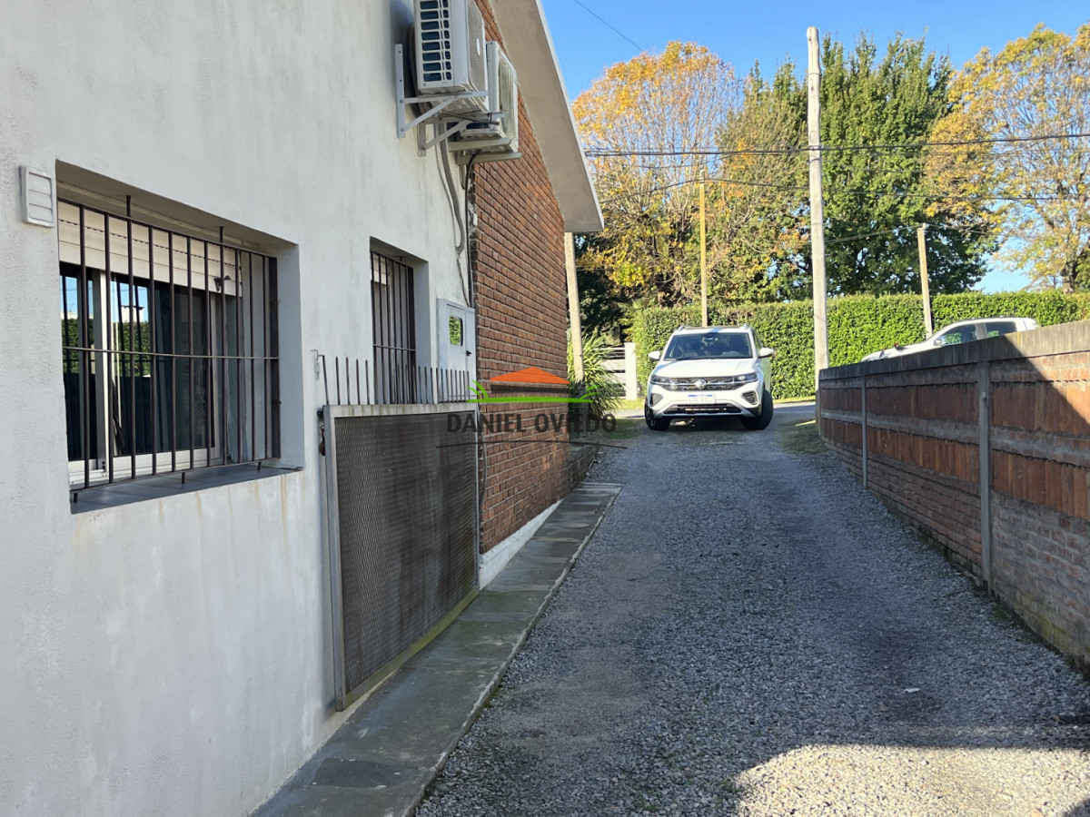 Casa ID.355/Excelente-propiedad-con-piscina,-barbacoa-y-garaje-en-Nueva-Helvecia - Excelente propiedad con piscina, barbacoa y garaje en Nueva Helvecia