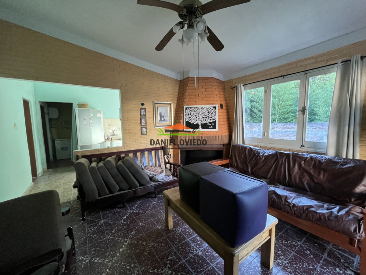 Casa ID.355/Excelente-propiedad-con-piscina,-barbacoa-y-garaje-en-Nueva-Helvecia - Excelente propiedad con piscina, barbacoa y garaje en Nueva Helvecia