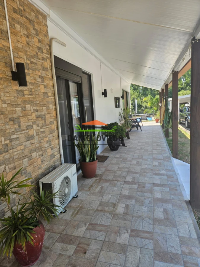 Casa ID.343/Excelente-casa-en-venta-con-piscina-y-muelle-a-arroyo-en-Boca-del-Cufr - Excelente casa en venta con piscina y muelle a arroyo en Boca del Cufré.