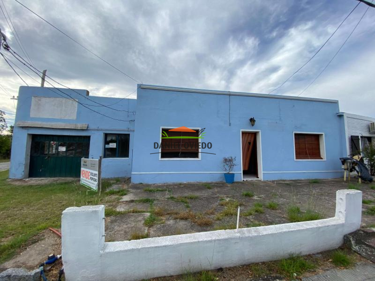 Casa ID.70 - Importante ubicación casa y local comercial en venta en Av. Artigas, Ecilda Paullier.