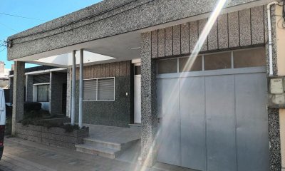Importante propiedad con buena renta en venta en Carmelo.