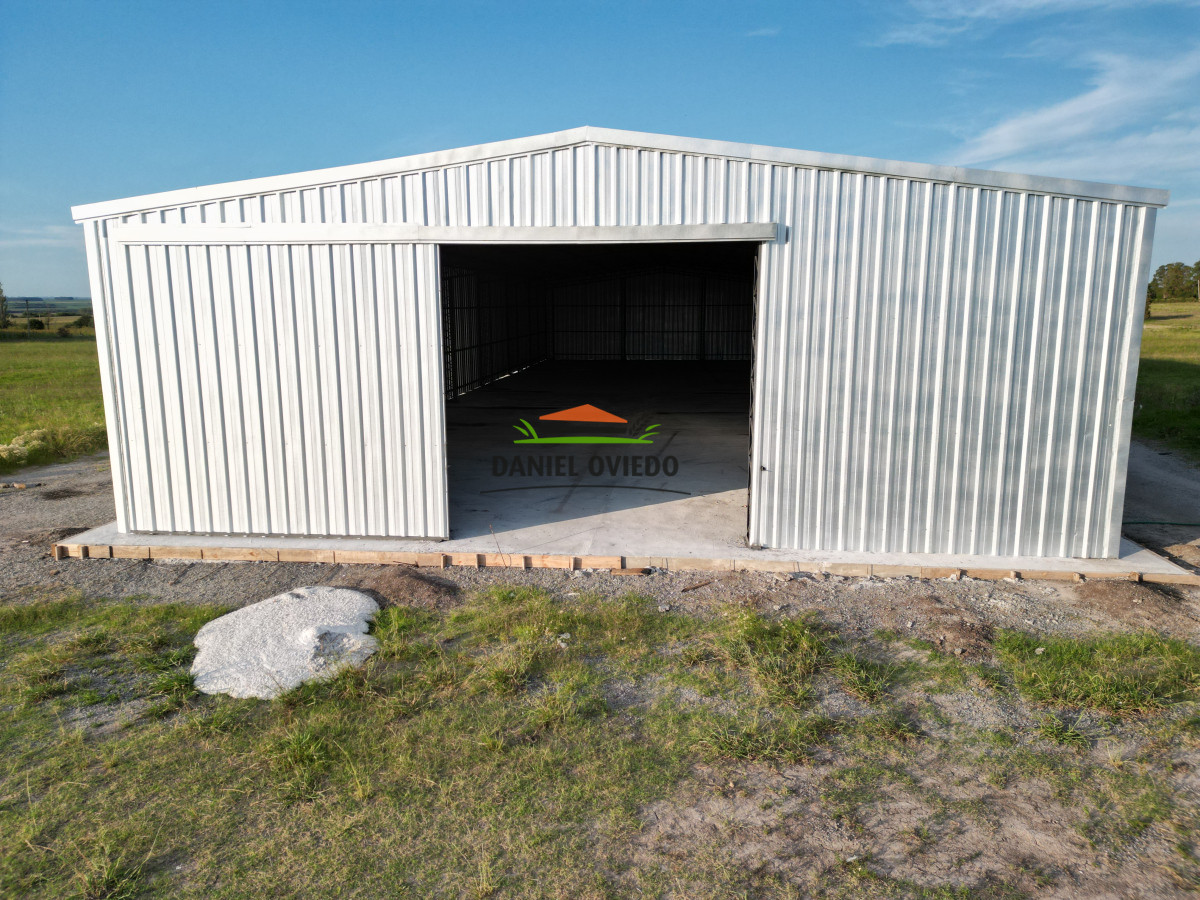 Galpón ID.196 - Galpón multiuso de 396 m2 en venta y alquiler Polo Logístico Ecilda Paullier.