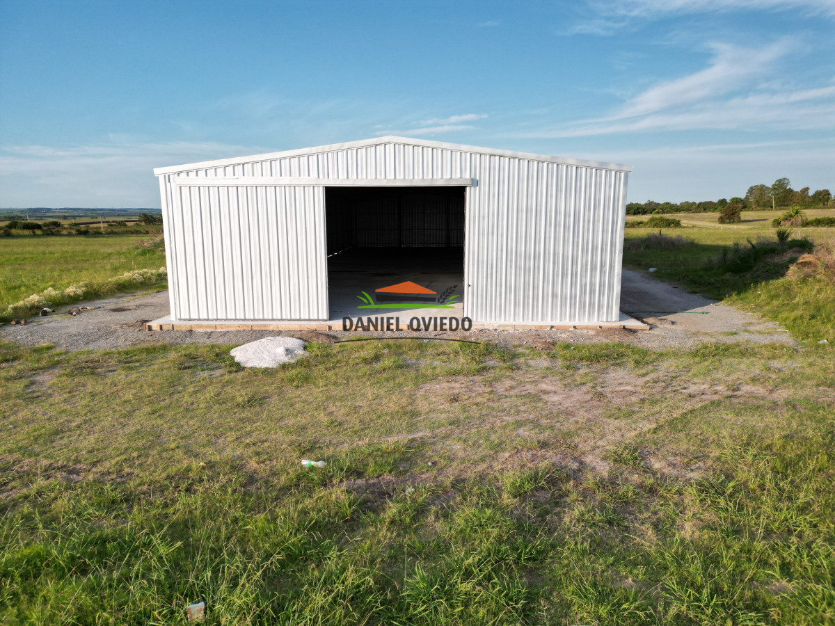 Galpón ID.196 - Galpón multiuso de 396 m2 en venta y alquiler Polo Logístico Ecilda Paullier.