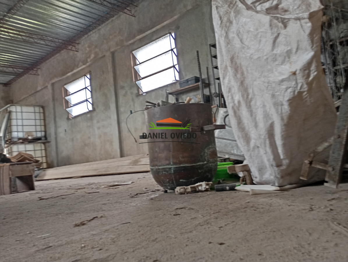 Galpón ID.308 - 2 galpones en venta enfrente a Parque Artigas Carmelo. 