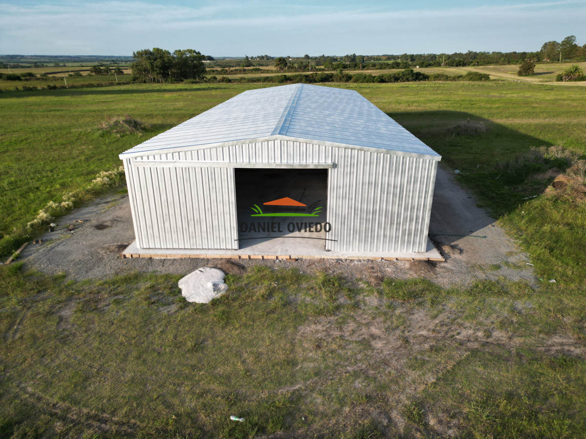 Galpón ID.196 - Galpón multiuso de 396 m2 en venta y alquiler Polo Logístico Ecilda Paullier.