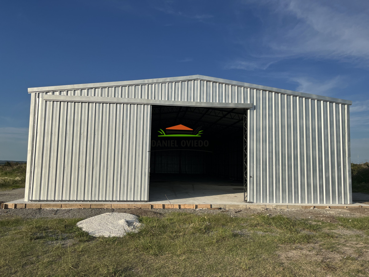 Galpón ID.196 - Galpón multiuso de 396 m2 en venta y alquiler Polo Logístico Ecilda Paullier.