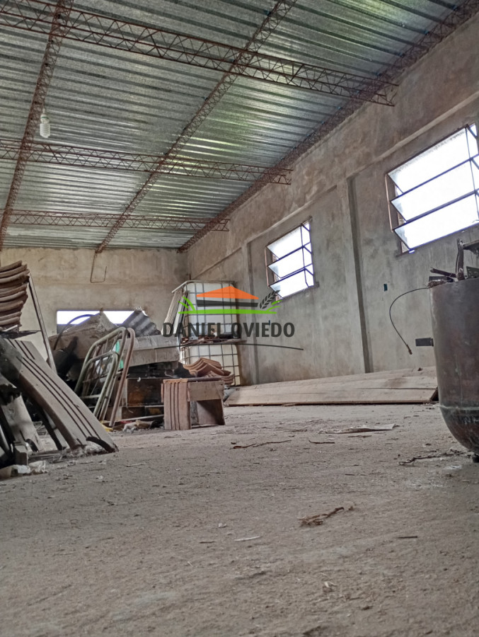 Galpón ID.308 - 2 galpones en venta enfrente a Parque Artigas Carmelo. 