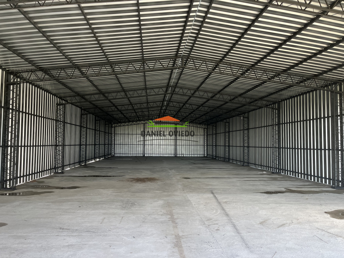 Galpón ID.196 - Galpón multiuso de 396 m2 en venta y alquiler Polo Logístico Ecilda Paullier.
