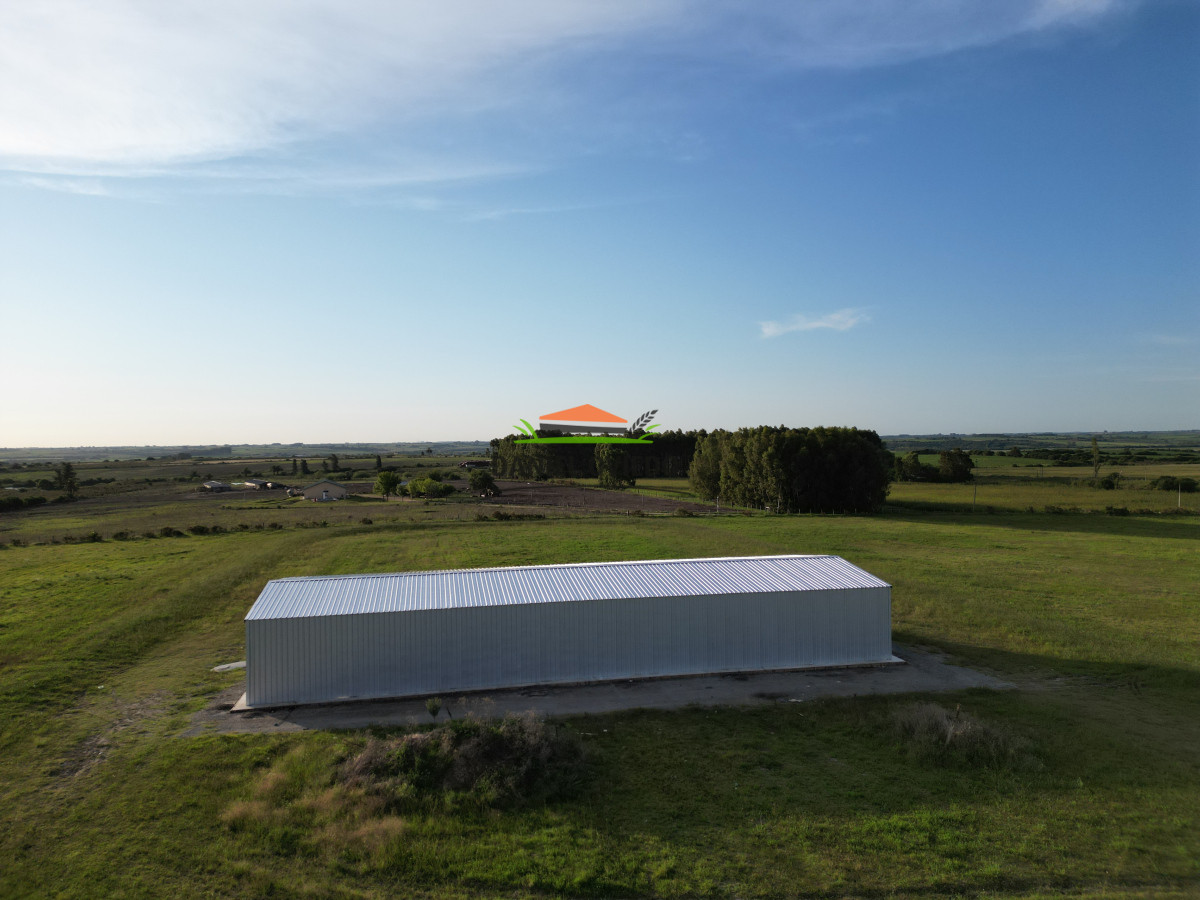 Galpón ID.196 - Galpón multiuso de 396 m2 en venta y alquiler Polo Logístico Ecilda Paullier.