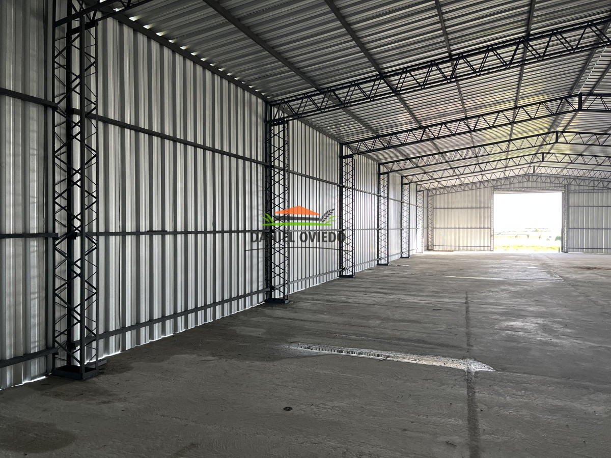 Galpón ID.196 - Galpón multiuso de 396 m2 en venta y alquiler Polo Logístico Ecilda Paullier.
