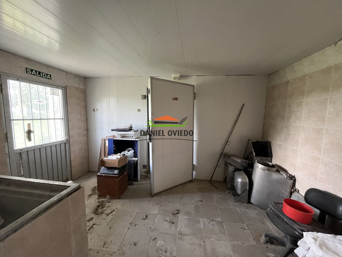 Chacra ID.314/Chacra-de-1,5-ha-con-Casa-a-Reciclar-y-F - Chacra de 1,5 ha con Casa a Reciclar y Fábrica en Excelente Punto - Nueva Helvecia