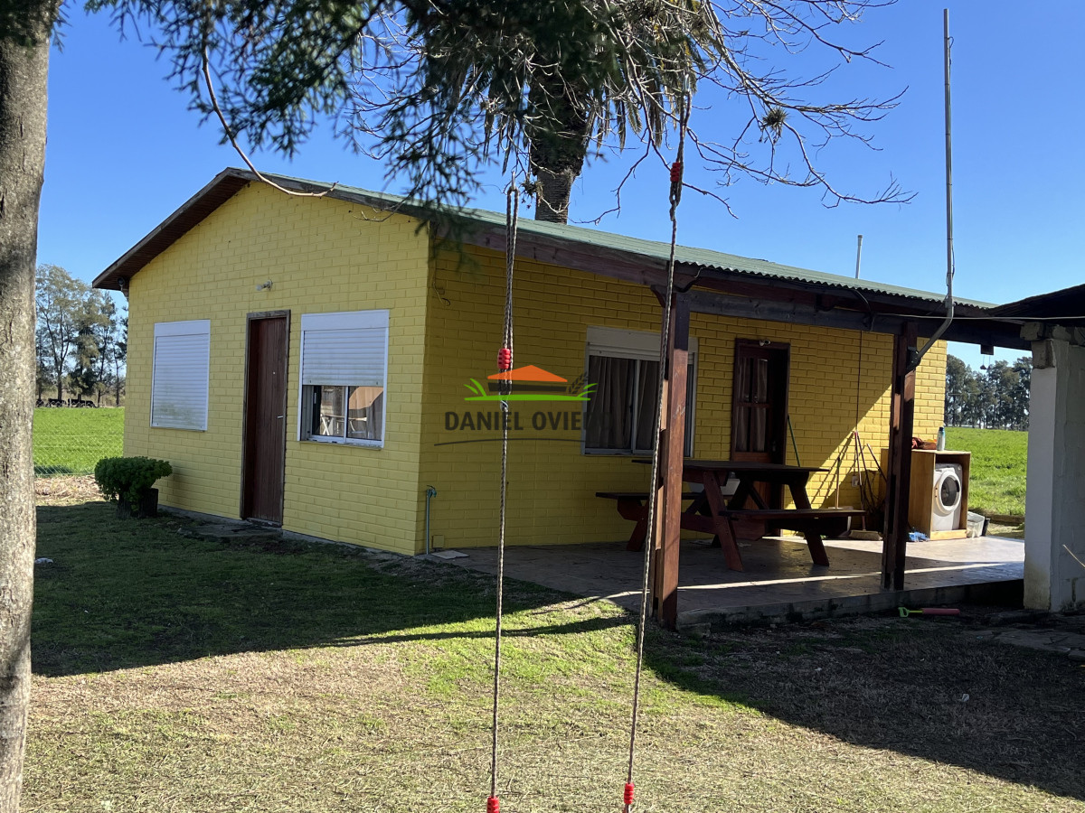 Chacra ID.240/Excelente-chacra-en-venta-con-3-casas-ubicada-a-5-km-de-Carmelo. - Excelente chacra en venta con 3 casas ubicada a 5 km de Carmelo.