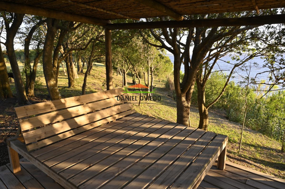 Chacra ID.418/Chacra-con-una-de-las-mejores-vistas-de-Colonia,-con-hermosa-y-amplia-casa. - Chacra con una de las mejores vistas de Colonia, con hermosa y amplia casa.