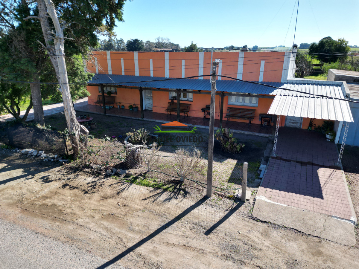 Chacra ID.240/Excelente-chacra-en-venta-con-3-casas-ubicada-a-5-km-de-Carmelo. - Excelente chacra en venta con 3 casas ubicada a 5 km de Carmelo.