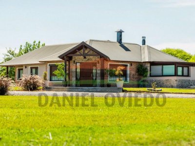Hermosa chacra en venta con casa de ensueño.