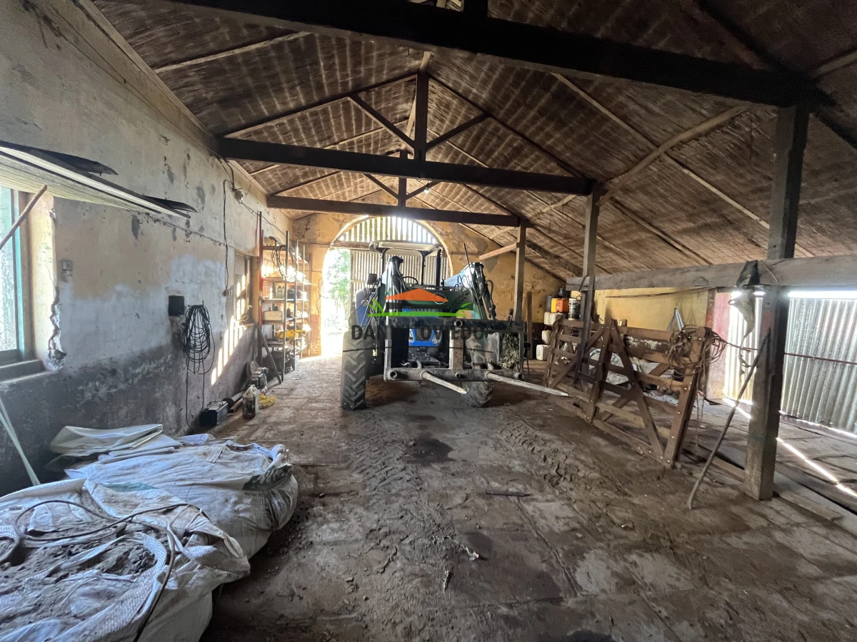 Campo Ref.210/Estancia-ganadera-completa-en-venta-de-2.956-has-en-Cerro-Largo. - Estancia ganadera completa en venta de 2.956 has en Cerro Largo.