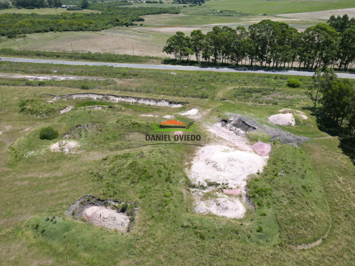 Campo Ref.357/Muy-buen-establecimiento-completo-en-venta-en-ruta-26-proximo-a-Melo. - Muy buen establecimiento completo en venta en ruta 26 proximo a Melo.