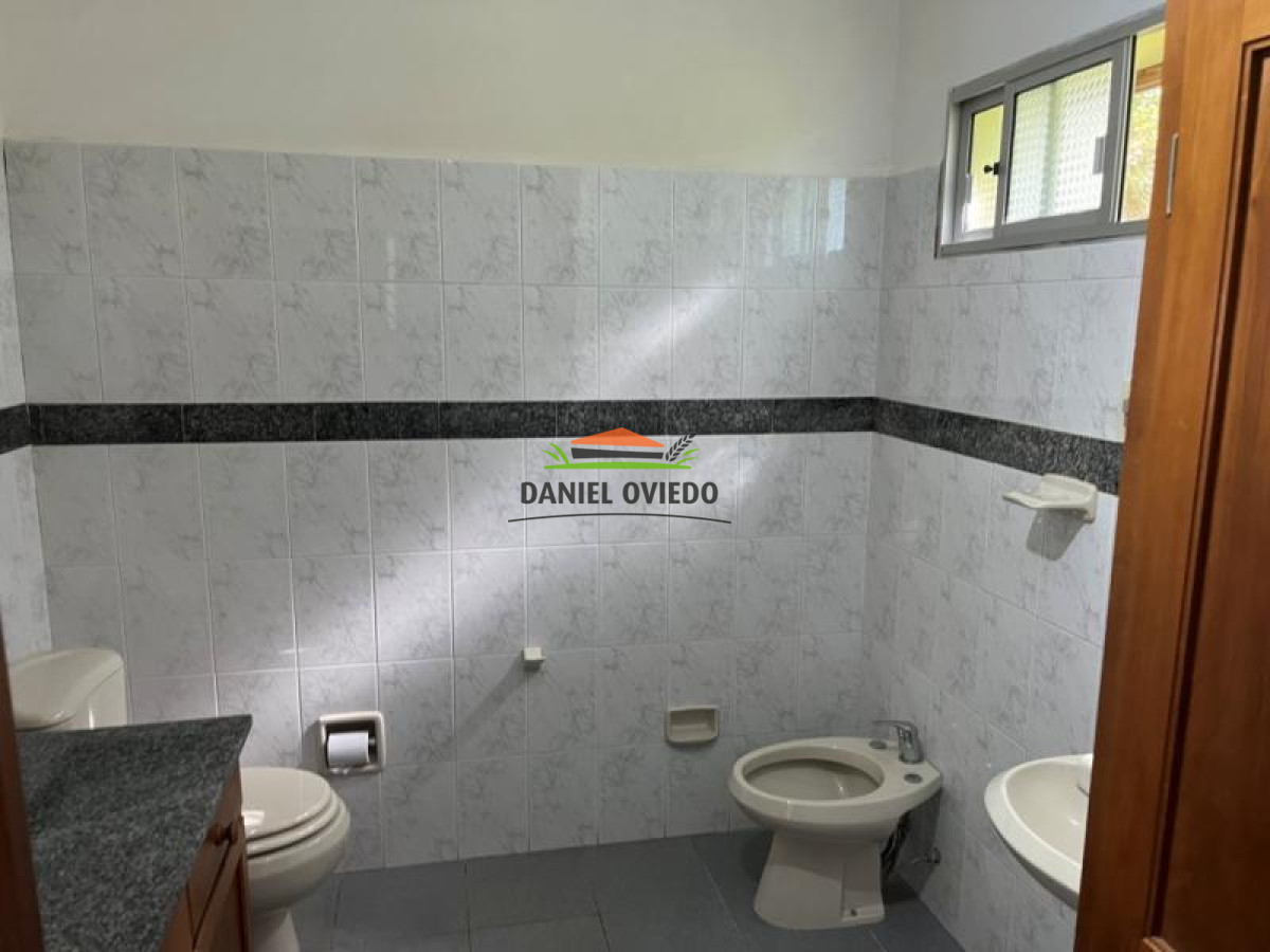Local Comercial ID.56 - Excelente Posada en venta en Ismael Cortinas, Flores.