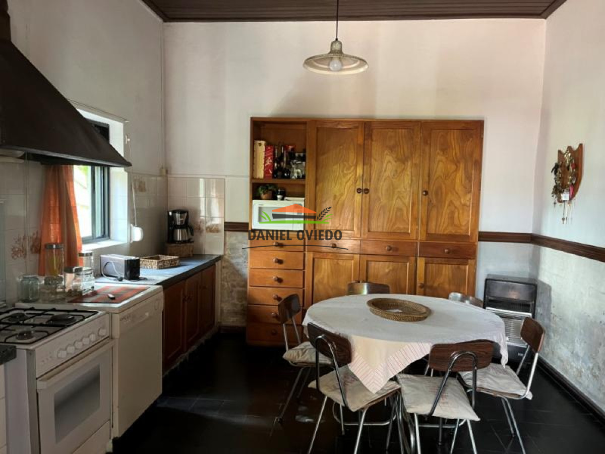 Local Comercial ID.56 - Excelente Posada en venta en Ismael Cortinas, Flores.