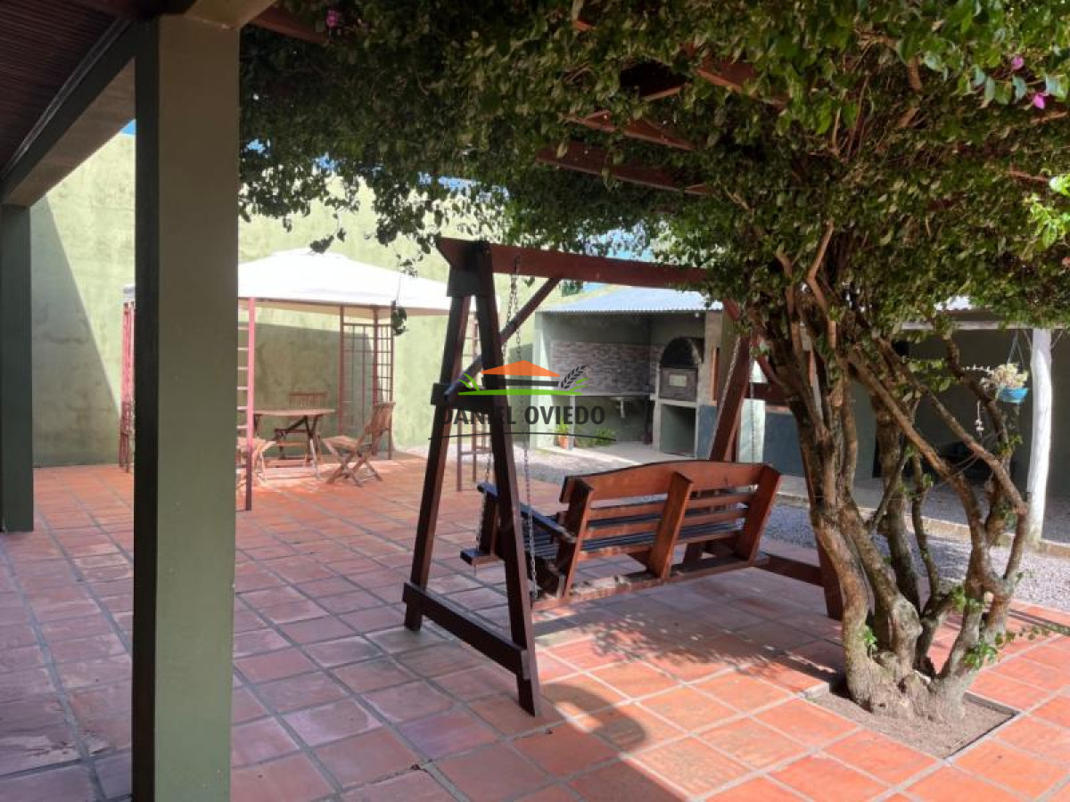 Local Comercial ID.56 - Excelente Posada en venta en Ismael Cortinas, Flores.