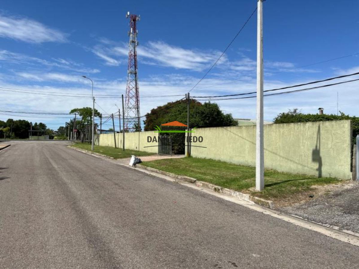 Local Comercial ID.56 - Excelente Posada en venta en Ismael Cortinas, Flores.