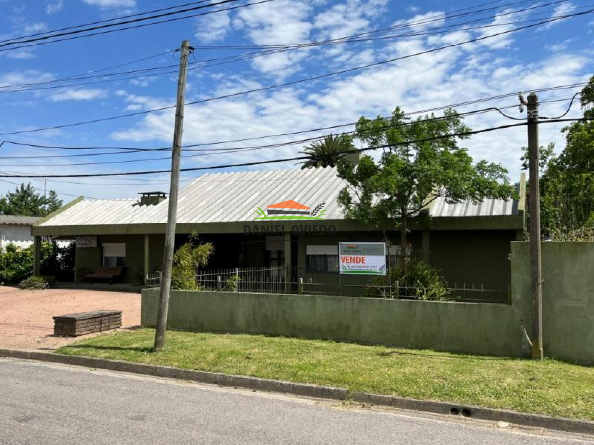 Local Comercial ID.56 - Excelente Posada en venta en Ismael Cortinas, Flores.
