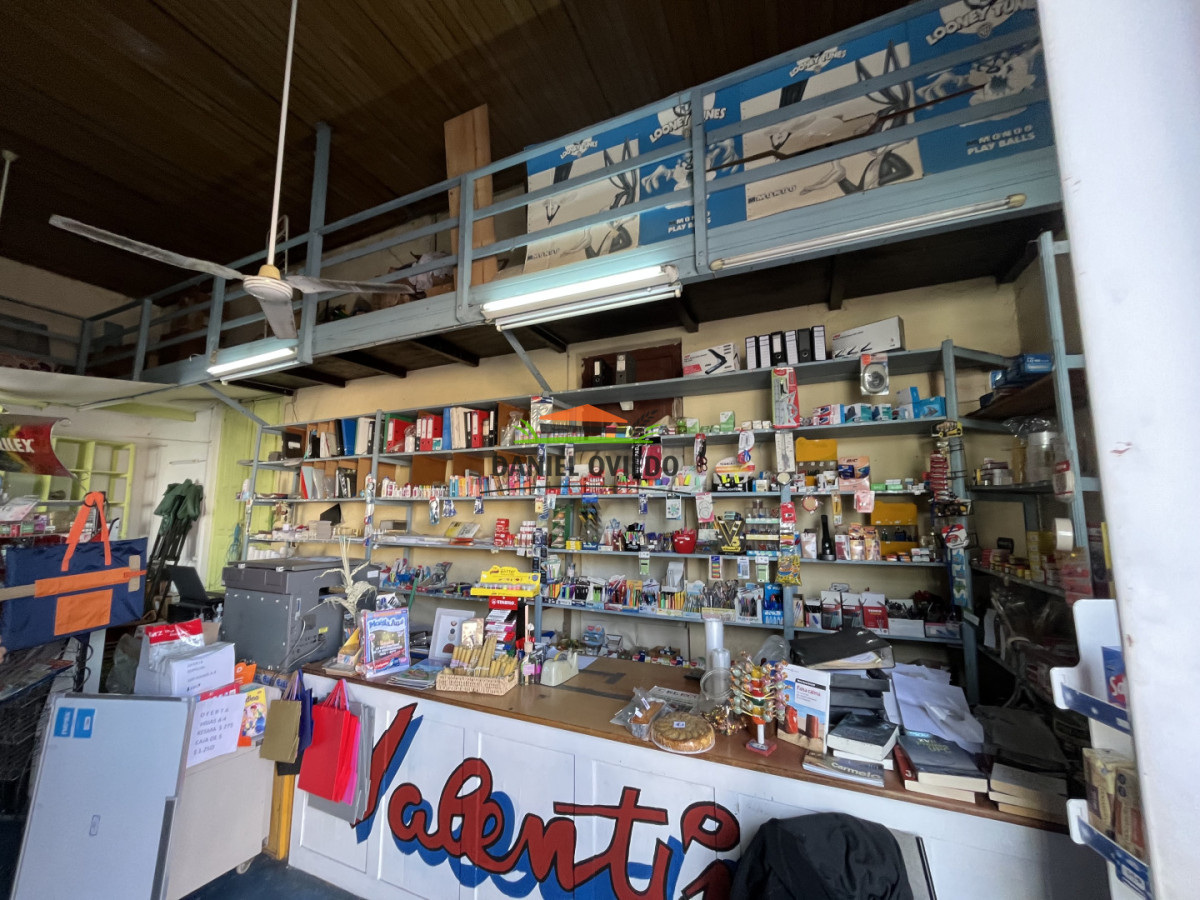 Local Comercial ID.341 - Local comercial, casa y apto en venta en calle 19 de Abril Carmelo. 