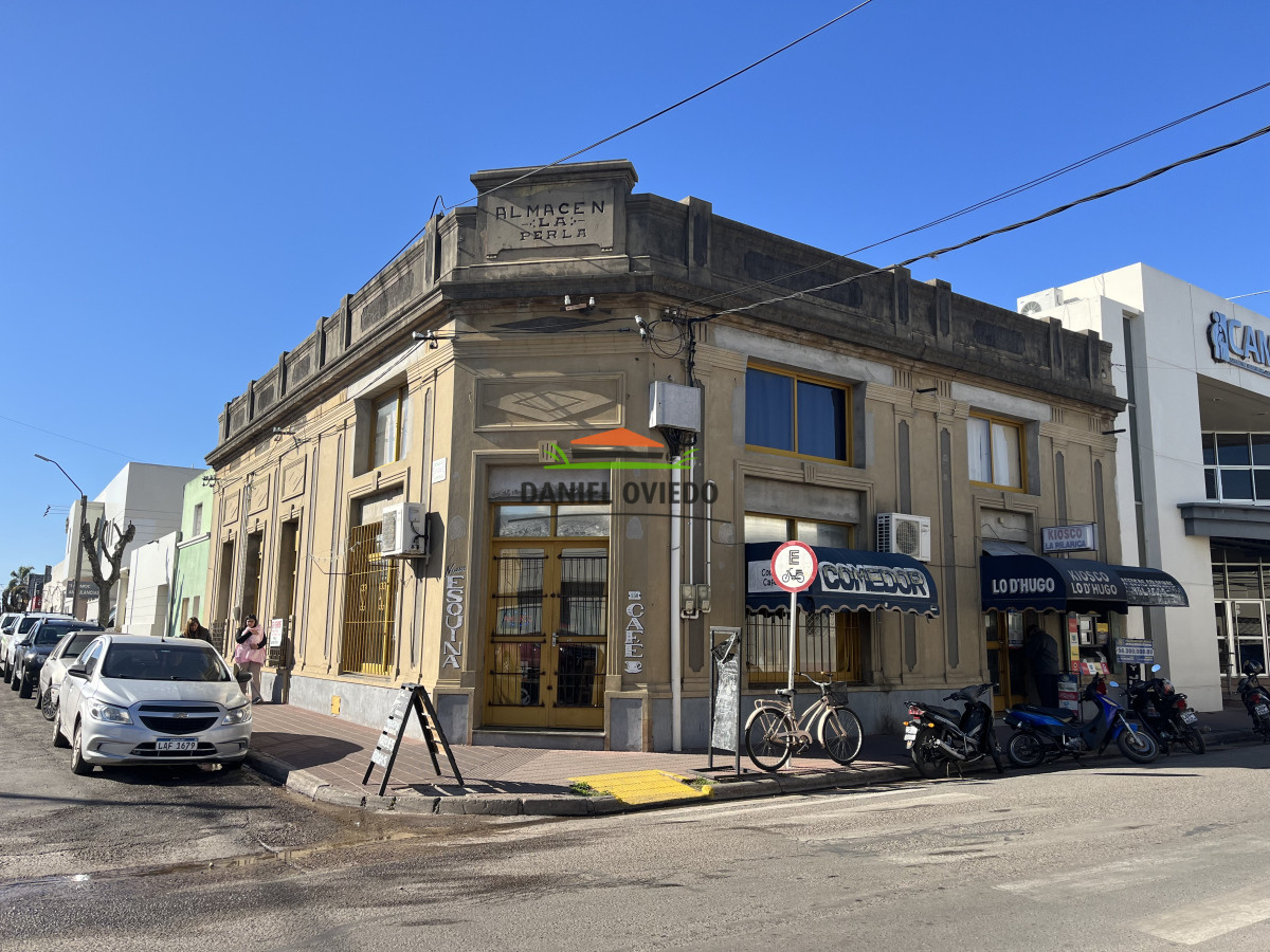Local Comercial ID.160 - Hotel, restaurant y kiosco edificio completo en venta en exclusividad en Carmelo.
