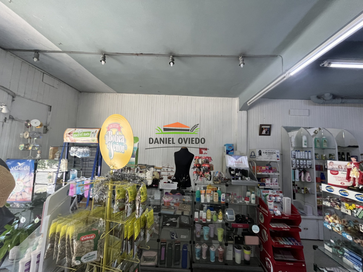Local Comercial ID.389 - Venta llave de farmacia con renombre en ubicación estratégica calle 19 de Abril.
