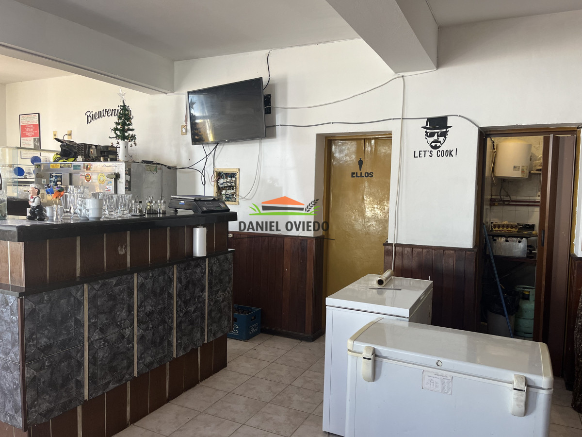 Local Comercial ID.160 - Hotel, restaurant y kiosco edificio completo en venta en exclusividad en Carmelo.