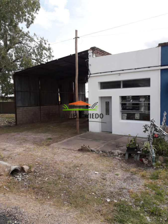 Local Comercial ID.411 - ¡Potenciá tu negocio en la mejor esquina de Pueblo Gil!