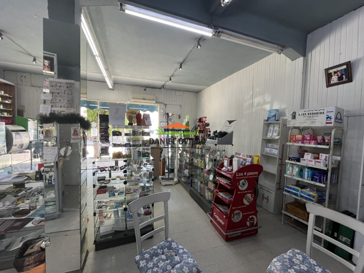 Local Comercial ID.389 - Venta llave de farmacia con renombre en ubicación estratégica calle 19 de Abril.