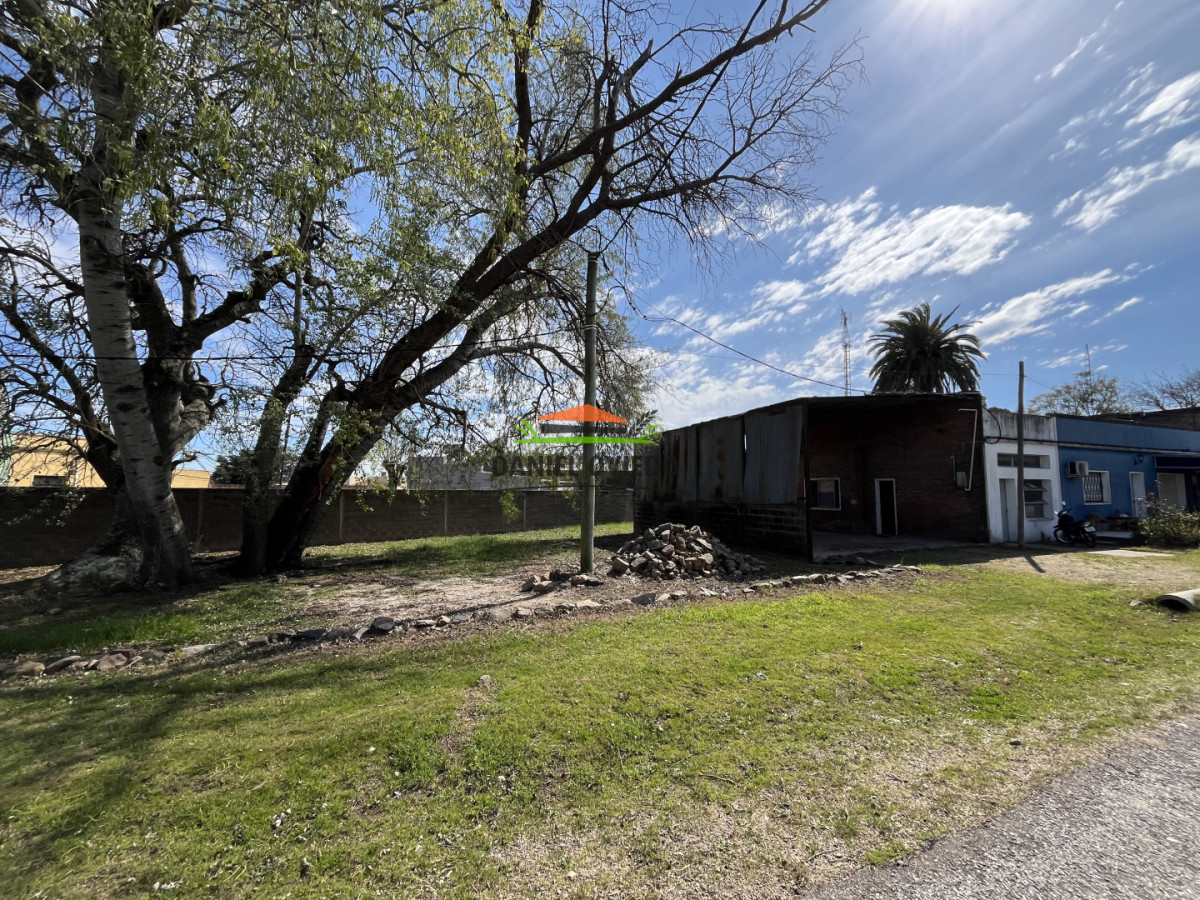 Local Comercial ID.411 - ¡Potenciá tu negocio en la mejor esquina de Pueblo Gil!