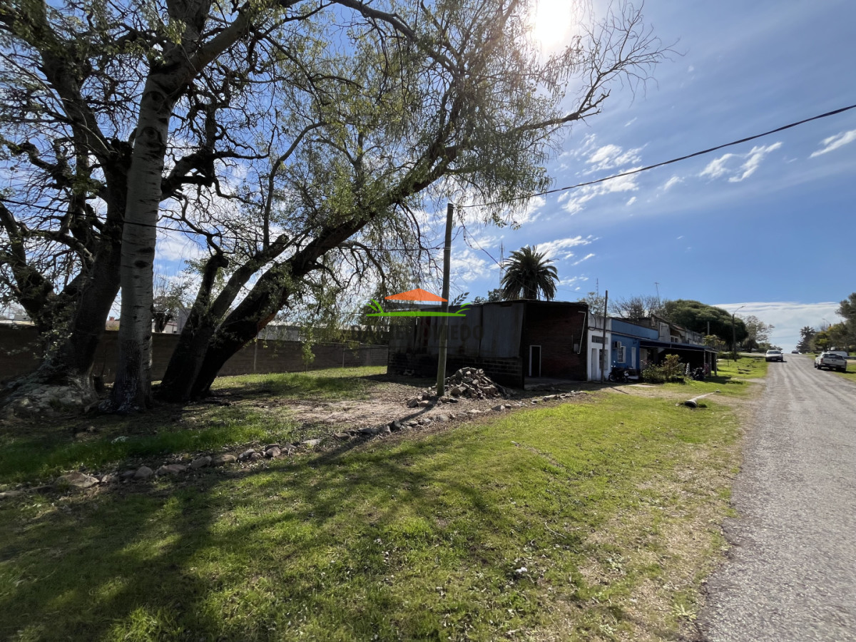 Local Comercial ID.411 - ¡Potenciá tu negocio en la mejor esquina de Pueblo Gil!