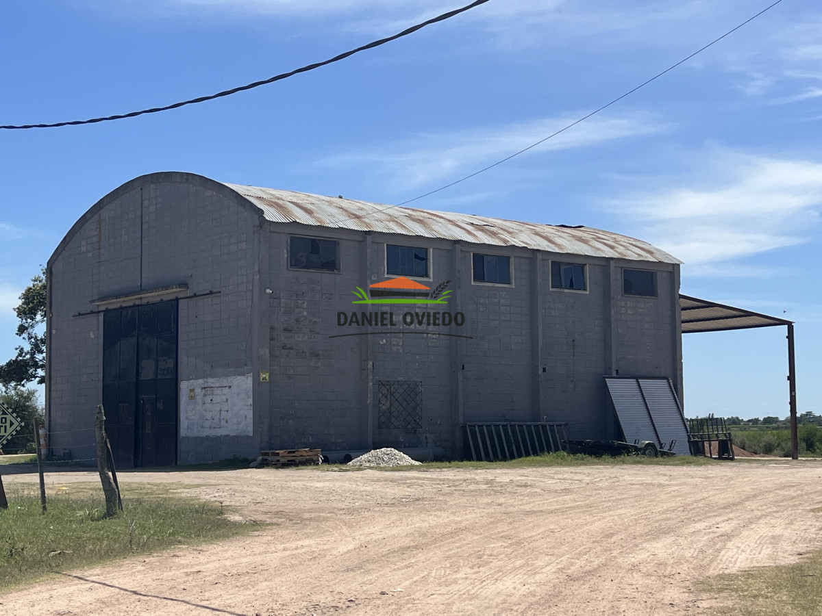 Local Comercial ID.159 - Excelente Local Comercial multiuso en venta con gran predio de 7.321 m2.