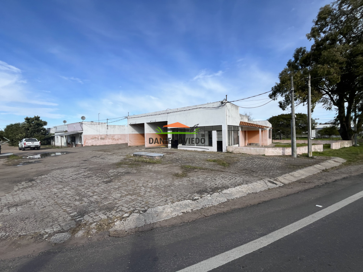 Local Comercial ID.214 - Excelente ubicación Local Comercial y casa en venta en Radial Conchillas.