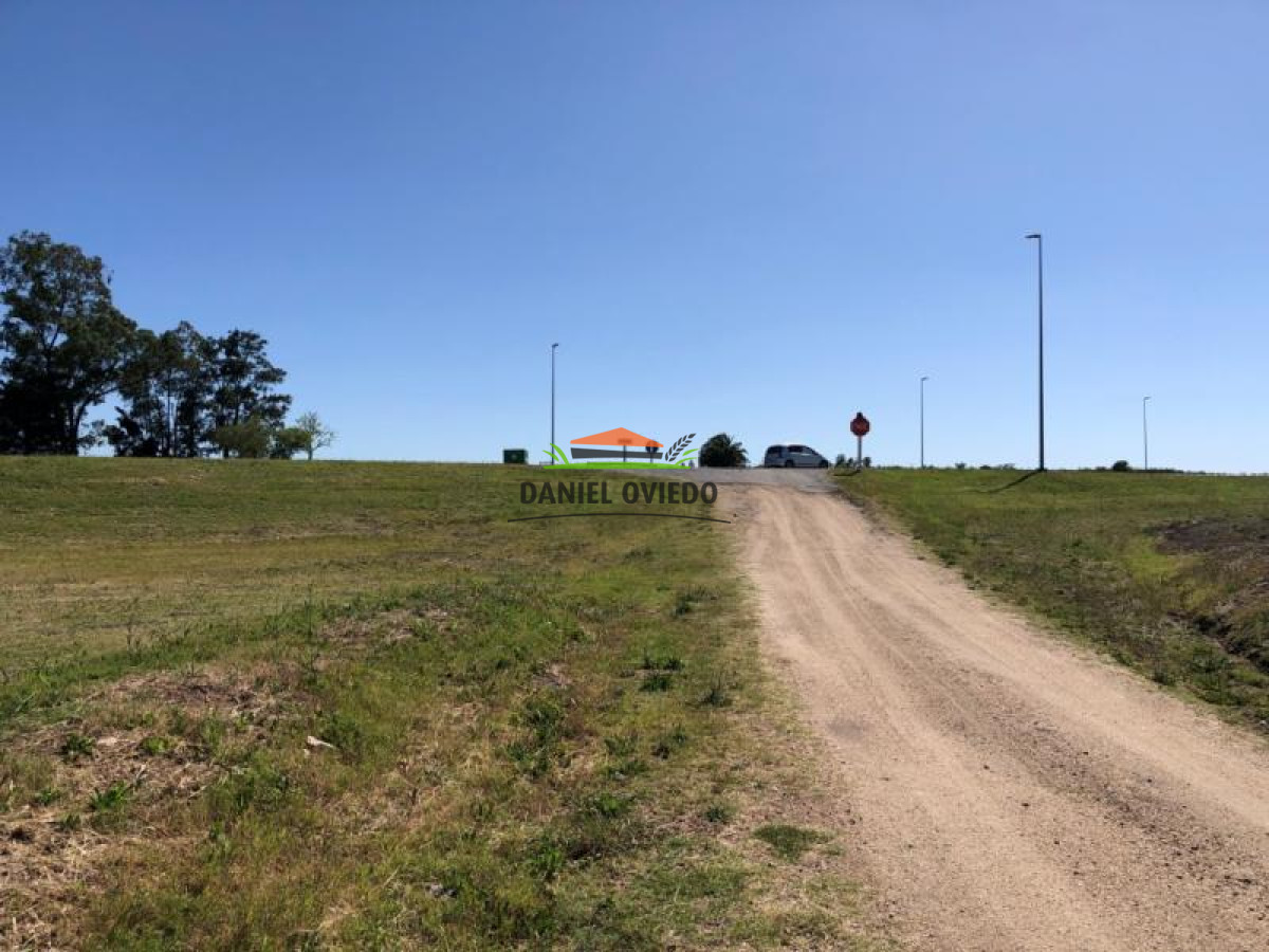 Terreno ID.100 - Excelente ubicación terreno en venta con frente a ruta 1.