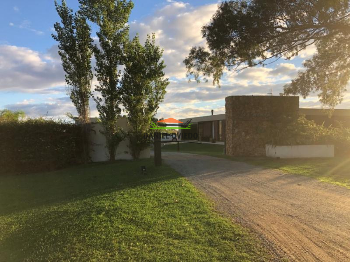 Terreno ID.95 - Terrenos en venta en barrio privado Las Moras.