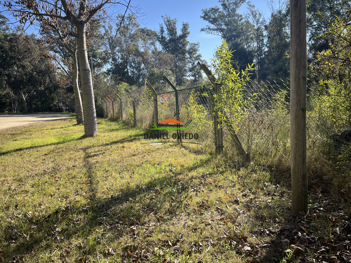 Terreno ID.218 - Gran terreno en venta con costa de arroyo en Santa Ana.