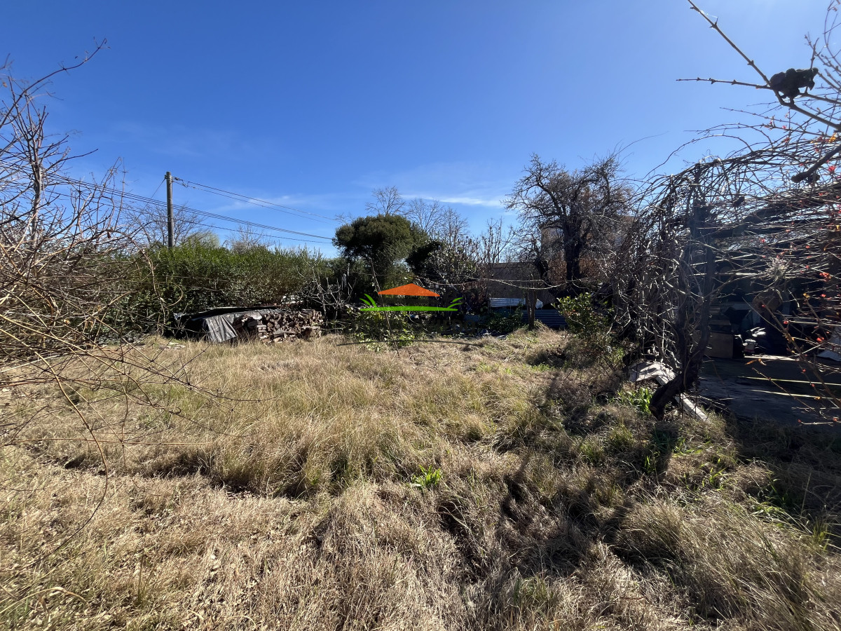 Terreno ID.141 - Excelente terreno en esquina en venta con mejoras en Carmelo.