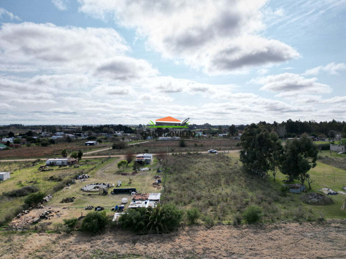 Terreno ID.241/Gran-terreno-de-2.720-m2-en-venta-en-Barrio-Retiro,-Nueva-Helvecia. - Gran terreno de 2.720 m2 en venta en Barrio Retiro, Nueva Helvecia.