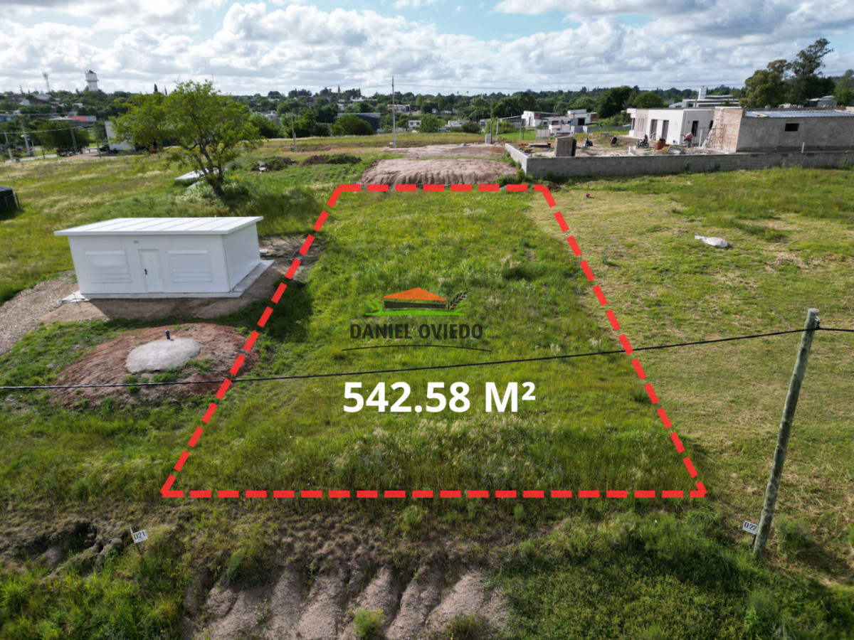 Terreno ID.298/Terreno-con-buen-fondo-y-entorno-verde---Loma-Verde - Terreno con buen fondo y entorno verde - Loma Verde