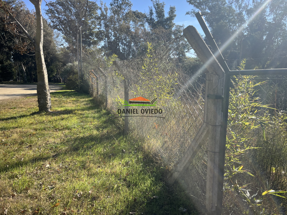Terreno ID.218 - Gran terreno en venta con costa de arroyo en Santa Ana.