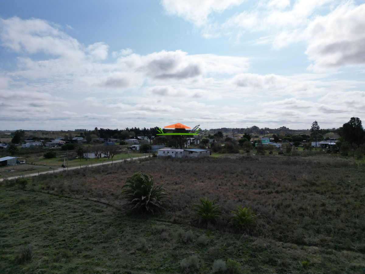 Terreno ID.241/Gran-terreno-de-2.720-m2-en-venta-en-Barrio-Retiro,-Nueva-Helvecia. - Gran terreno de 2.720 m2 en venta en Barrio Retiro, Nueva Helvecia.
