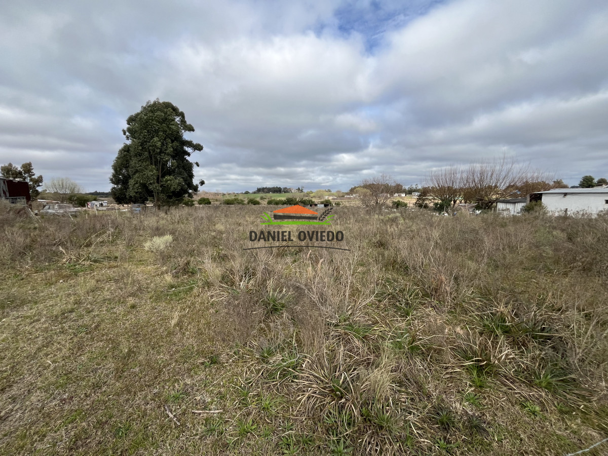 Terreno ID.241/Gran-terreno-de-2.720-m2-en-venta-en-Barrio-Retiro,-Nueva-Helvecia. - Gran terreno de 2.720 m2 en venta en Barrio Retiro, Nueva Helvecia.