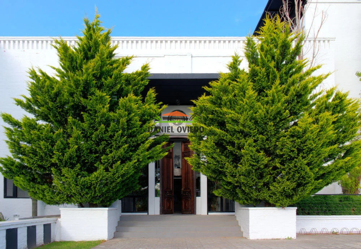 Hotel ID.193 - Excepcional Hotel de 5 estrellas con vista plena al Río de la Plata en venta en Colonia. 